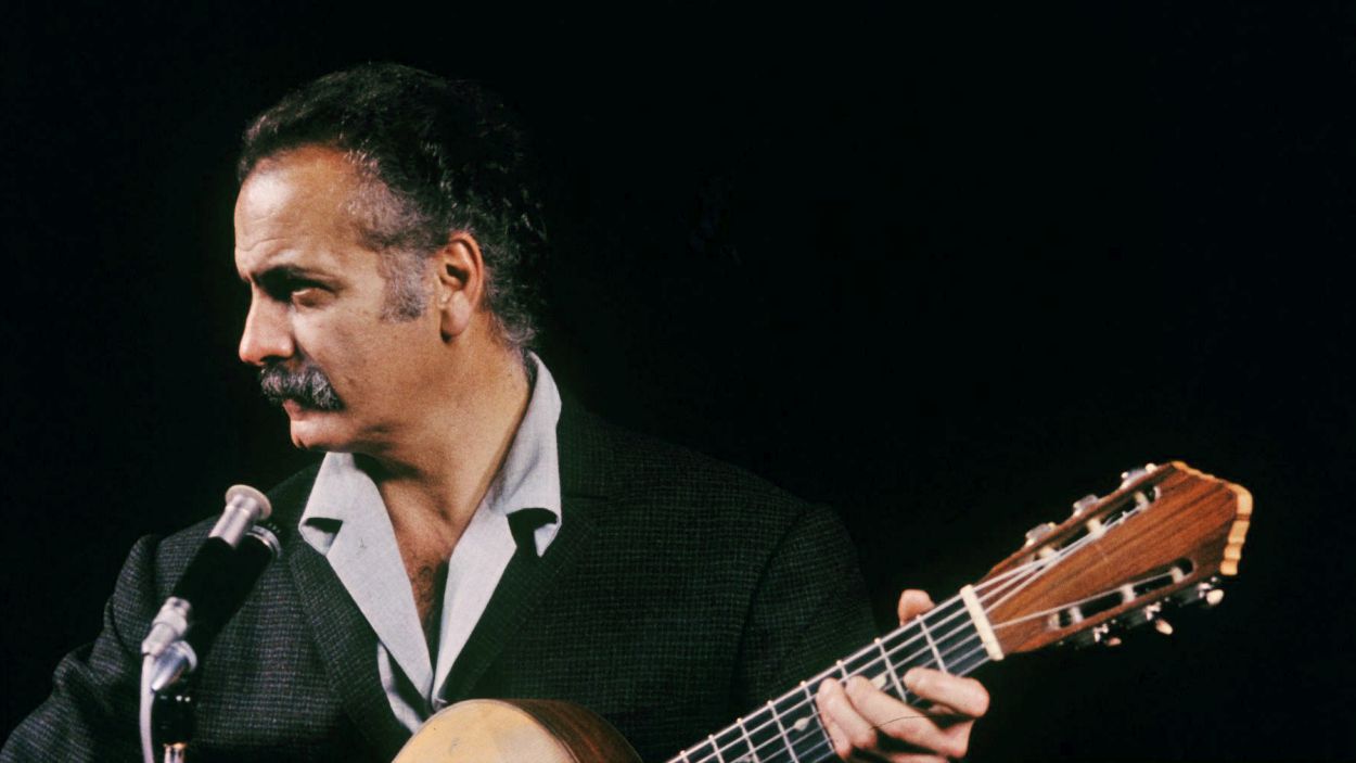 El 'Cinema a la Xarxa' ret homenatge a Georges Brassens, un dels grans cantants de l'època daurada de la cançó francesa