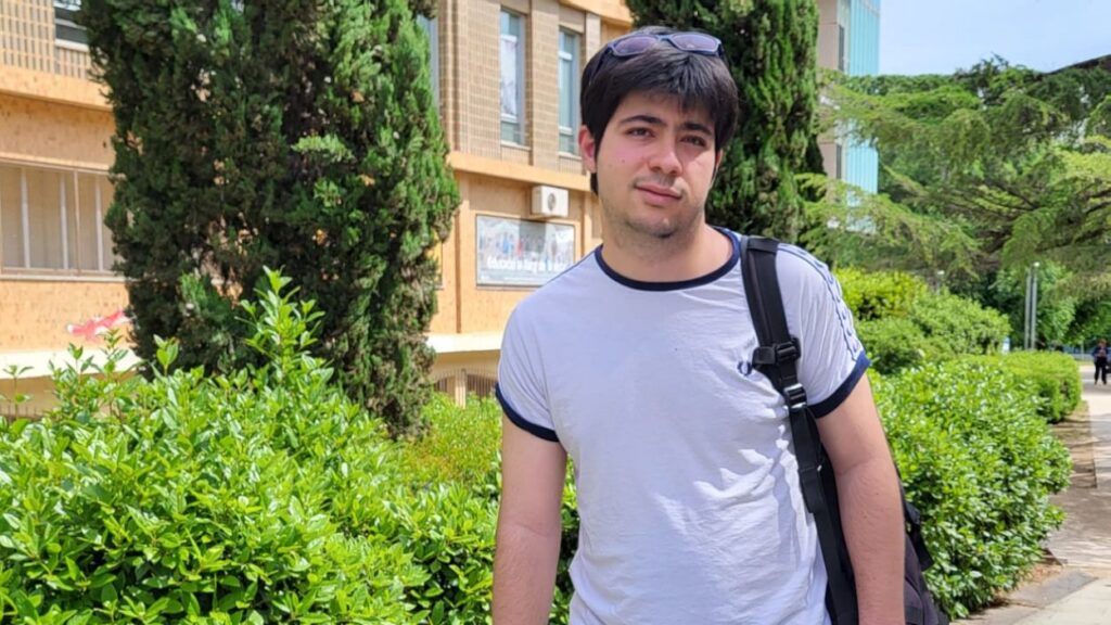 Alt: Arnau Busquets: ''Voldria que Sant Cugat fos una ciutat més accessible per a les persones amb discapacitat''