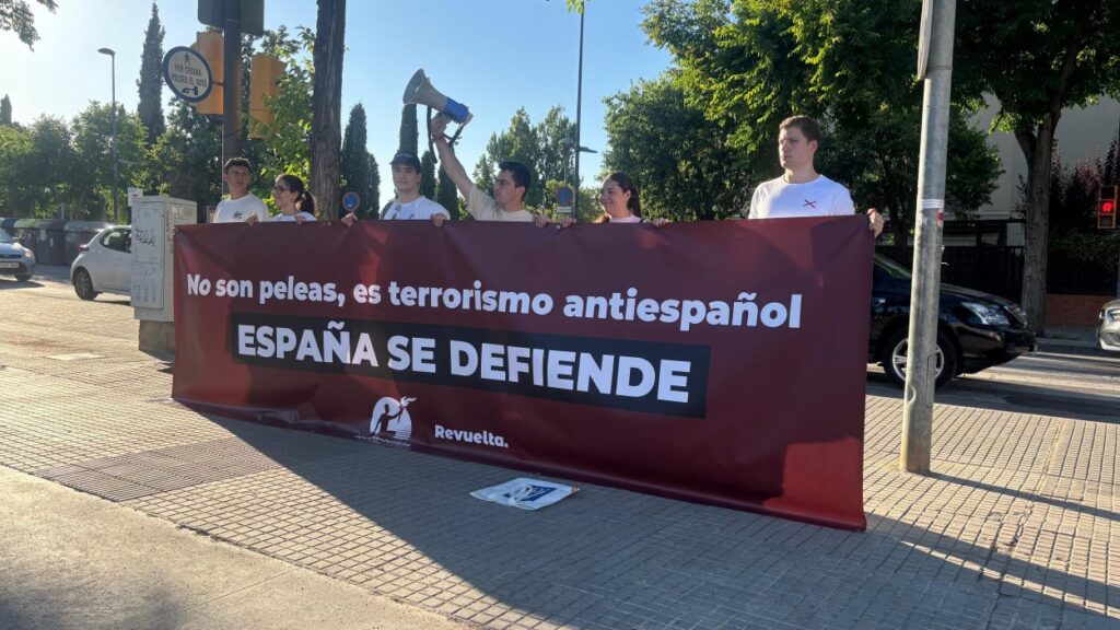 Alt: El ple rebutja la censura cultural de l'extrema dreta