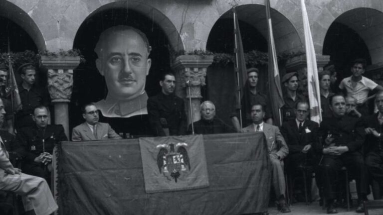 Lumínic: Exposició: 'El poder de la imatge i imatge del poder: representació dictadura franquista' - Imatge destacada