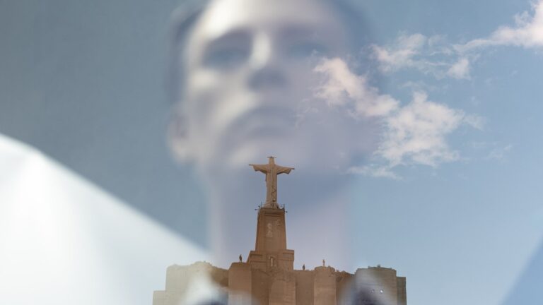 Lumínic: Exposició: 'Eroding Franco', de Jordi Jon - Imatge destacada