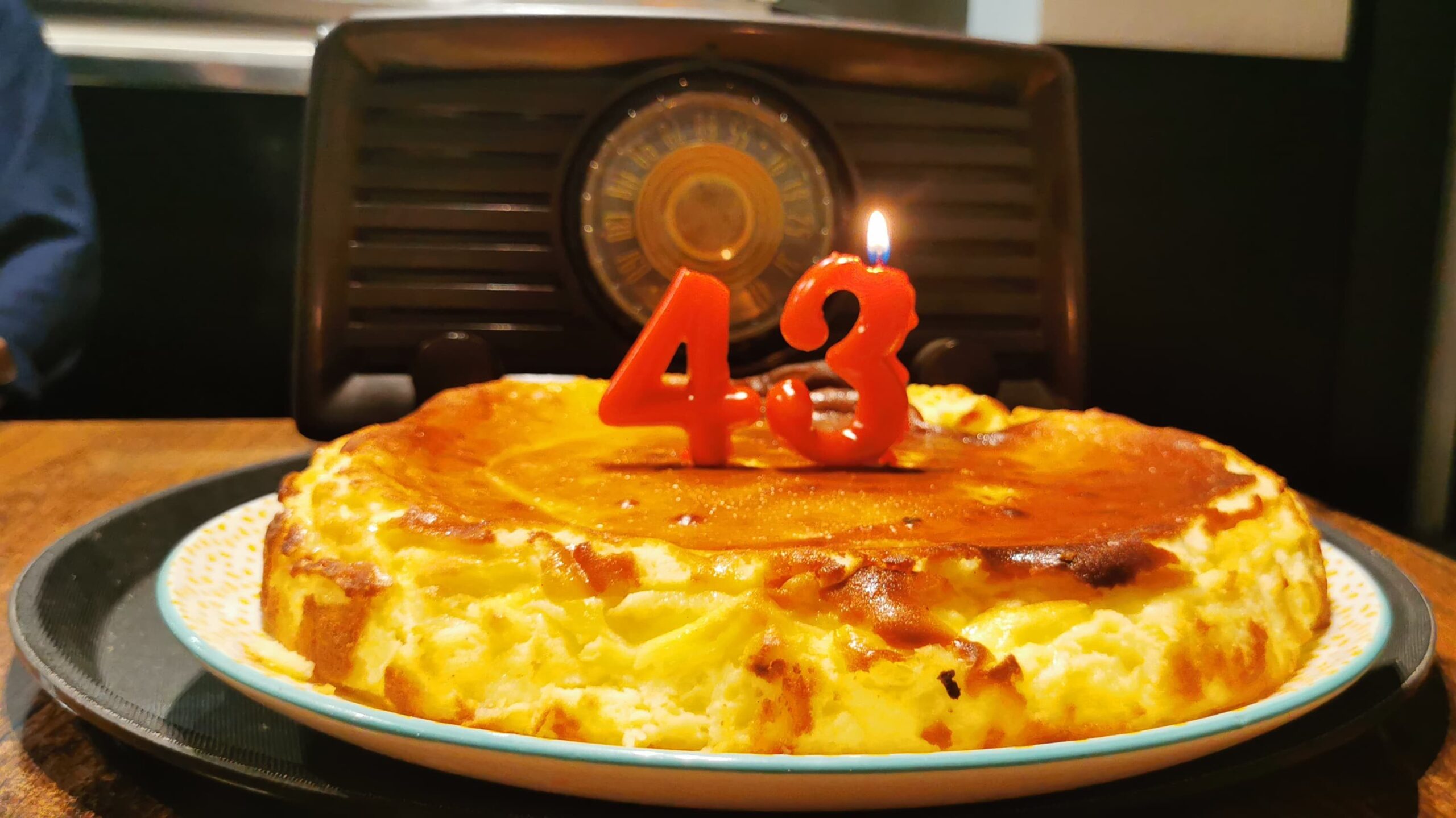 Pastís del 43è aniversari