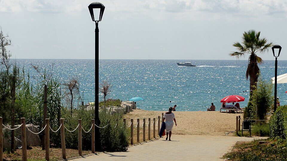 5 platges a prop de Sant Cugat per gaudir a l'estiu