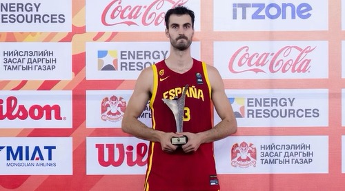 Guim Expósito, campió mundial de 3x3 de bàsquet