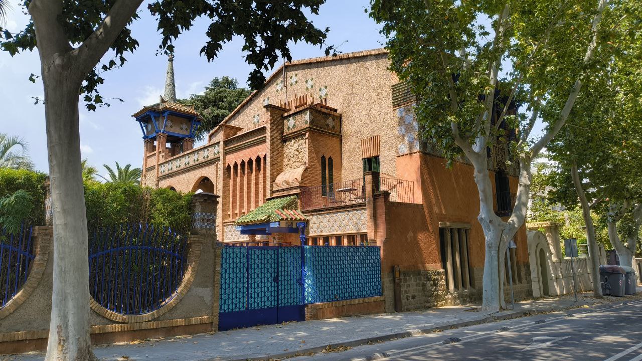 Les cases modernistes, un testimoni viu del passat santcugatenc