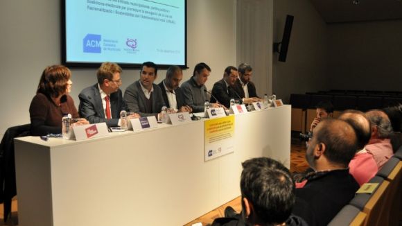 El món local i els partits catalans demanen la derogació de la LRSAL