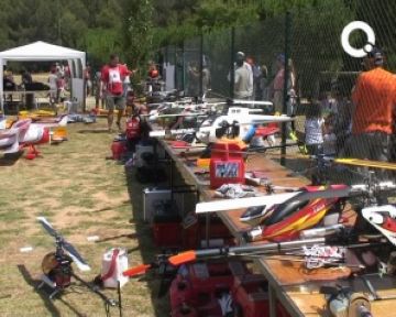 El Club Aeromodelisme Sant Cugat amb les escoles