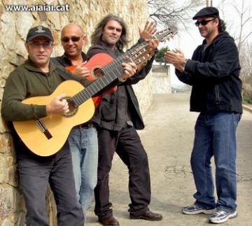 La rumba catalana dels 'Ai, ai, ai' omplirà aquesta nit la plaça d'Octavià