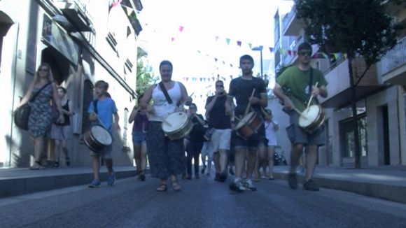 El so de les gralles i els timbals desperten la ciutat per Sant Pere