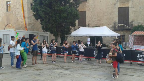 Alt: Les albades de Sant Pere animen la festa grossa de bon matí