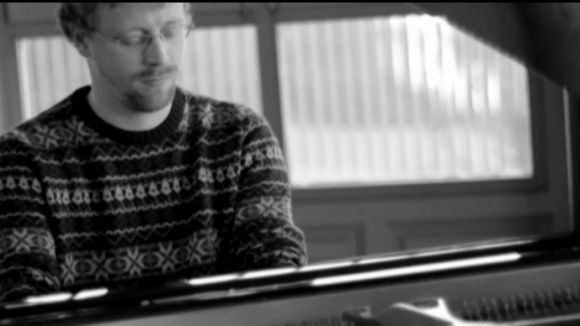 El nou videoclip d'Albert Oliveres ja es pot veure al programa 'Clips' de Cugat tv