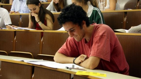 Més de 600 alumnes de centres de Sant Cugat comencen avui la selectivitat