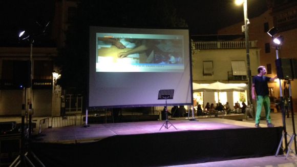 La plaça d'Octavià, preparada per al recompte de vots de l'ANC en directe