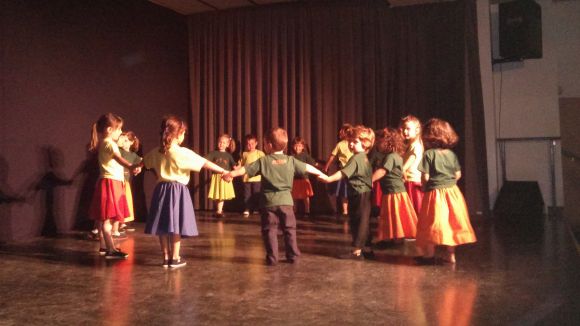 Els grups d'Andança actuen avui en la ballada de final de curs