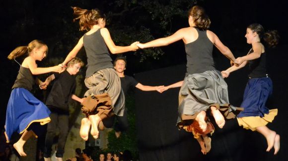 L'Esbart celebra avui un mercat d'intercanvi de vestuari