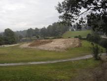 L'Ajuntament atura la construcció sense llicència d'un aparcament al Golf