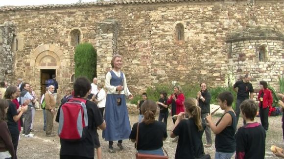 Alt: L'ermita de la Salut es prepara per a un nou aplec amb activitats tradicionals