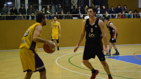 Arnau Sanahuja, Quim Fernández i Patric Reyes renoven amb la UESC de bàsquet