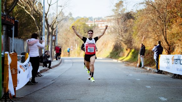 La 2a Milla Solidària de Valldoreix recapta unes 200 joguines per a la campanya 'Cap Nen sense Joguina'