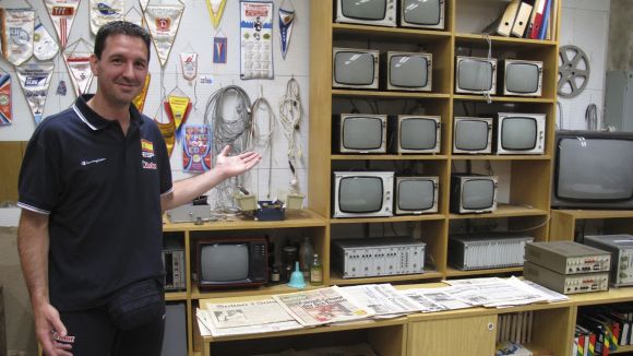 El fisio de l'espanyola de voleibol, David Díaz, té el repte d'acabar la Mitja