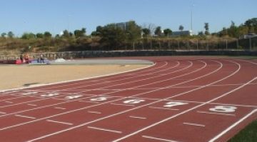 L'empresa Poligras Ibérica SA col·locarà la gespa artificial del camp poliesportiu de la Guinardera