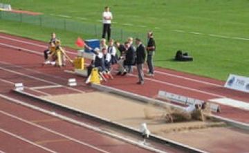 Manel González: 'No sabem absolutament res de la pista d'atletisme'