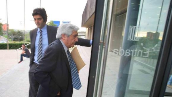 El judici a Joan Aymerich per presumpta prevaricació arrenca amb la retirada de l'acusació particular
