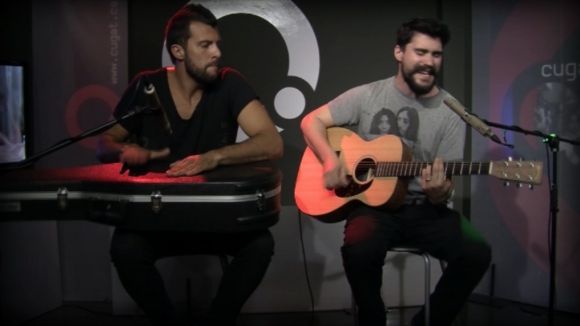 Els Azimut Zero en acústic al Desendolla't de Cugat tv