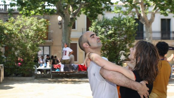 La plaça d'en Coll proposa una tarda de ball i danses