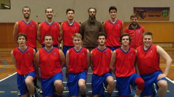 L'European International segueix líder a Tercera Catalana i el Qbasket masculí i femení perden