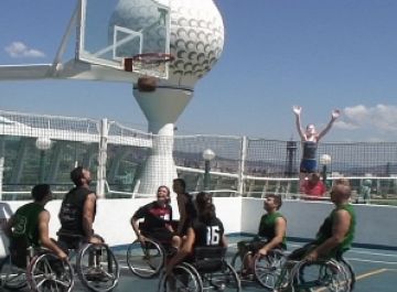 El 'Tots Podem' embarca al 'Voyager of the seas'