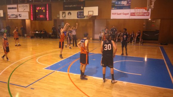 El Qbasket dóna la campanada i derrota el líder