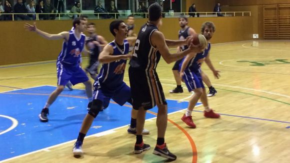 El Qbasket Sant Cugat cau a mans del líder, el Martinenc, i encadena la quarta desfeta consecutiva