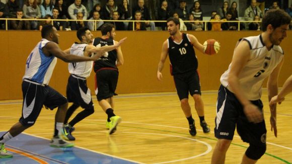 La UE Sant Cugat posa a prova el seu valor a la dura pista del CB Artés