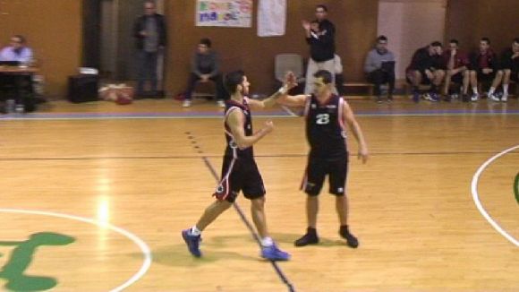 Alt: La UESC aconsegueix una important victòria davant el Platges de Mataró