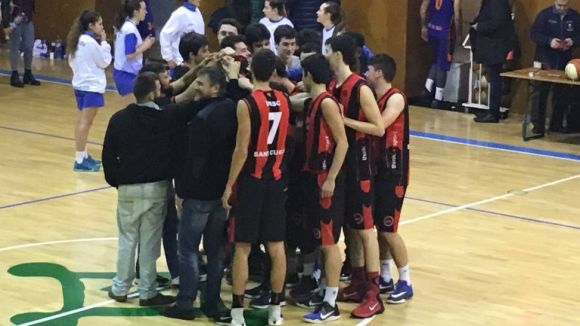 La UESC s'apodera del rebot i supera un Sant Gervasi molt desencertat en atac