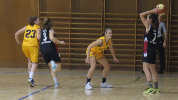 La UE Sant Cugat i el Minguella es veuen les cares en un partit sense res en joc