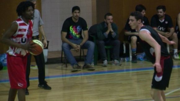 El CB Vic exhibeix les debilitats d'una UE Sant Cugat amb els arguments esquinçats