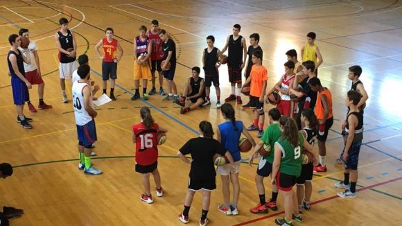 85 participants assisteixen a la 1a edició de la UESC Summer Workouts de bàsquet