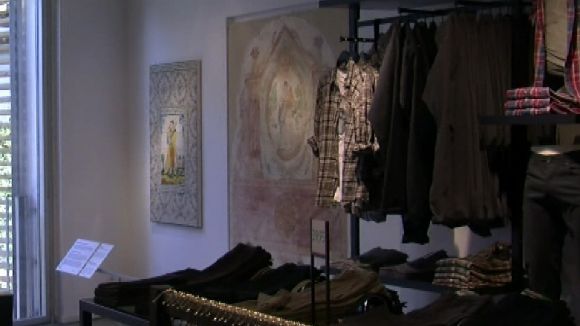 La nova botiga de Benetton deixa al descobert dues peces d'art