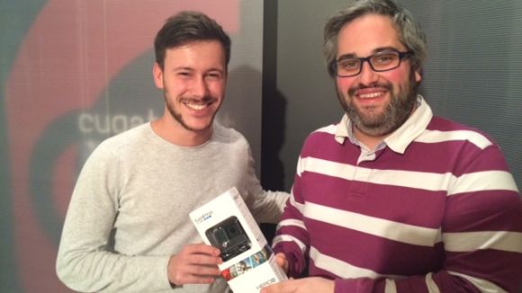 Cugat.cat entrega una GoPro al guanyador del concurs de 'selfies' de Nadal, Bernat Bosch
