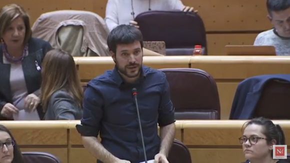 Criden a l'ordre el senador Bernat Picornell per citar versos de la cançó 'El rei Borbó' del raper Valtònyc