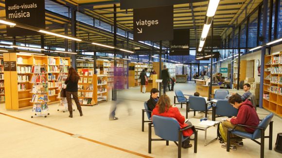La biblioteca Gabriel Ferrater serà l'única biblioteca oberta a l'agost