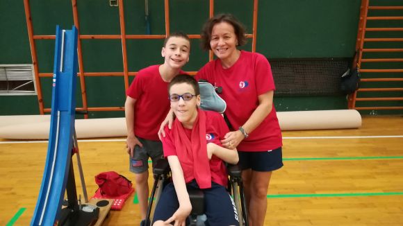La jugadora de boccia Mònica Bell potencia el rendiment amb l'ajuda de la seva mare i auxiliar, Montse Escoda