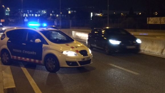 Veïns de l'entorn de Can Solà celebren el dispositiu contra el 'botellón', però el troben insuficient