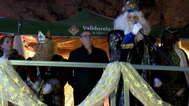 La cavalcada dels Reis Mags de Valldoreix reparteix més de mitja tona de caramels