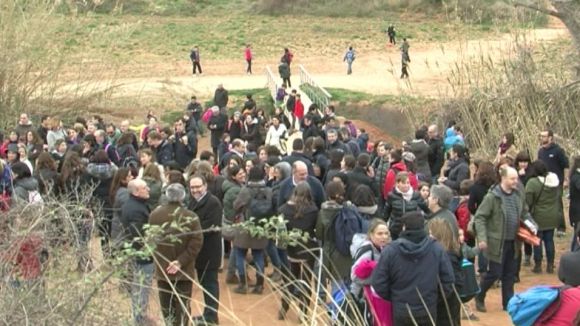 L'escola Avenç inaugura el caminet que l'uneix amb la ciutat amb una festa