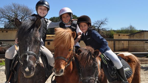 L'Hípica Can Caldés inicia el Campus d'estiu 2015 amb un nou taller