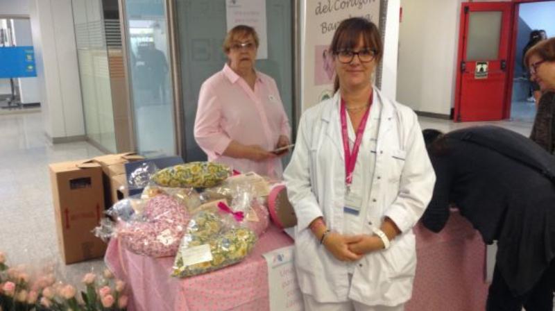 L'HGC commemora el Dia Mundial del Càncer de Mama amb una taula informativa