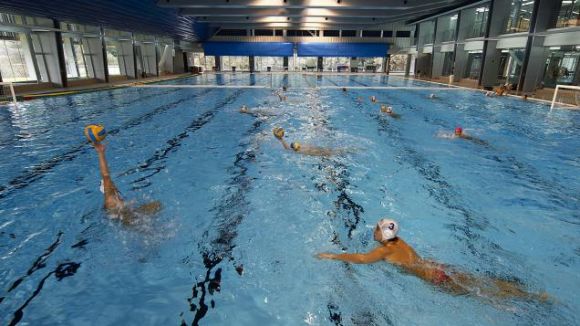 Un grup de nedadors vol crear un club de natació Sant Cugat